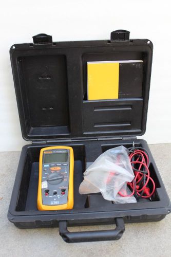 The Fluke 1507 Insulation Tester w/Case &amp; Manual