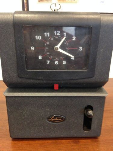 Lathem Time Clock  2121 with 2 keys