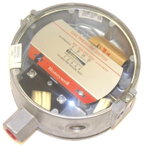 NEW HONEYWELL C437D-EGH GAS PRESSURE SWITCH 500-3500 MM OF WATER 35 KPA MAX