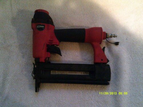 AIR NAILER,&#034;TOOL SHOP&#034; NAIL AND STAPLE,L@@K