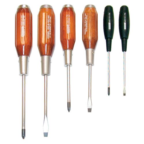 New Vessel 100/KIT Wood Handle Screwdriver Set