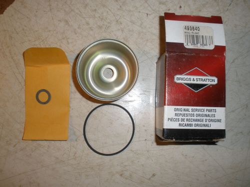 Vintage Nos Briggs &amp; Stratton Carburetor Float Bowl 493640 Gas Engine