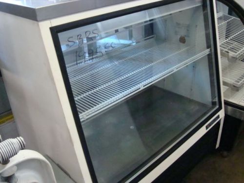 TRUE TSID-48 GRAVITY COIL DELI CASE (ok for red meat)