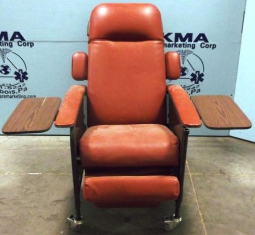 Lumex 5757 Recliner