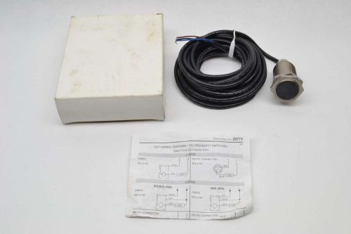 CUTLER HAMMER E57LAL30T111S5 10MM INDUCTIVE PROXIMITY 10-48V-DC SENSOR B412541