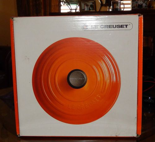 Le Creuset signature 5 1/2 qt, cherry red, gas