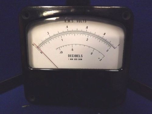 R.M.S. VOLTS/DECIBELS METER MODEL 400D