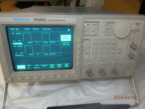 Tektronix PG 2012 Pulse Generator Powers Up Good/Untested