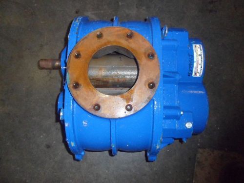 TUTHILL BLOWER #527901J MOD:7011-21L2 6&#034; PORT SN:2644541108 USED