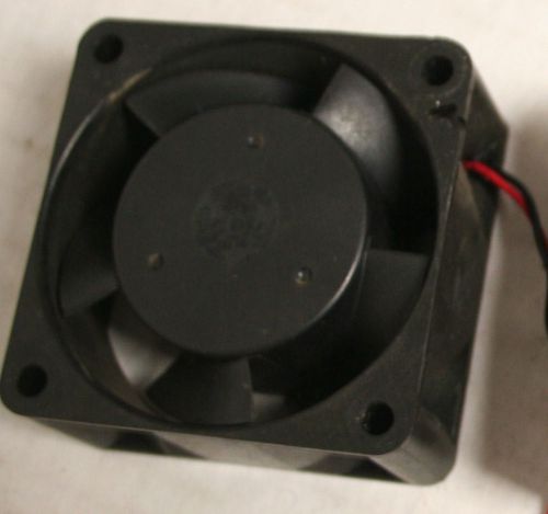 COMAIR ROTRON FLIGHT II DC COOLING FAN 24 VDC MODEL FS24B3 031157 24v .08A 1.9w