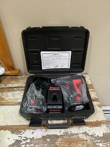 Snap-on 3/8in Impact Driver CT310  Xtreme Power Tool Kit w/Charger &amp; Battery’s