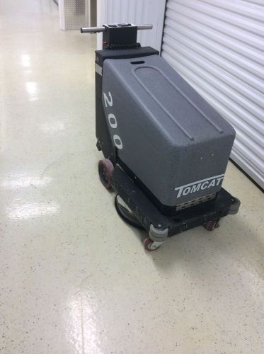 2007 Tomcat 200-UHS Floor Polishing Machine