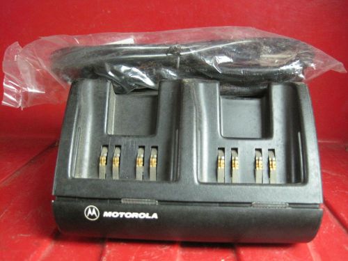 TWO (2) MOTOROLA RADIO CHARGERS MODEL AA16742 KIT NO. NTN7510C