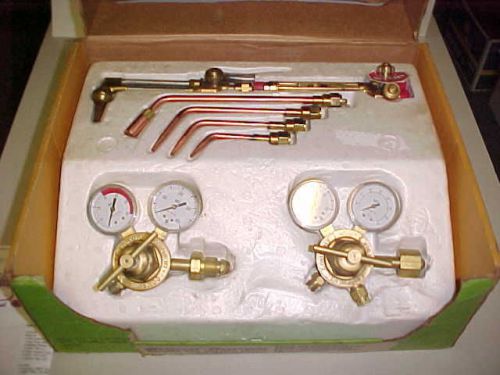 New Old Stock Victor Super Range 100 Torch Kit Set With Regulators,Hoses Etc