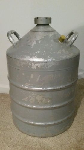 MVE Cryogenics Liquid Nitrogen Dewar Lab-30  30 Liter TESTED/GUARANTEED