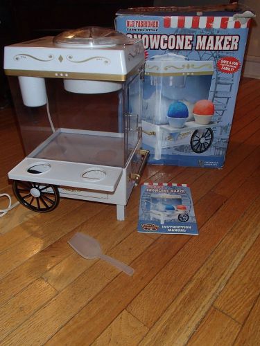 Snow Cone Ice Shaving Machine, Nostalgia Electric Snow Cone Shaver