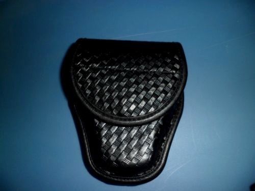 Bianchi Accumold Elite black basketweave single handcuff case