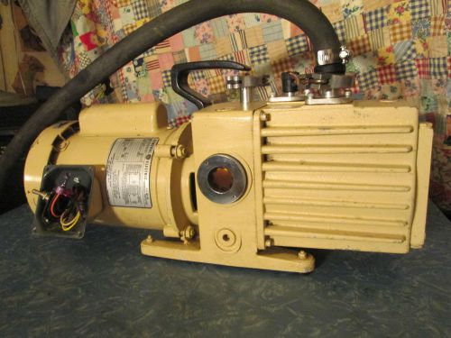 Leybold-Heraeus Maxima D4A Vacuum Pump 1/3 H.P.