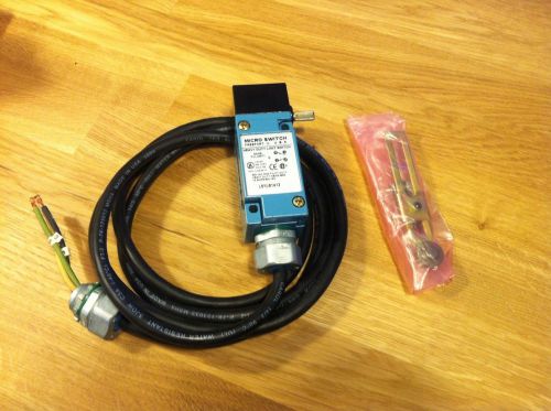 MICRO SWITCH  LSYUB1A13  LIMIT SWITCH 600 VAC 10 AMP