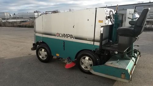 1999 Olympia Model 2000 Ice Resurfacer