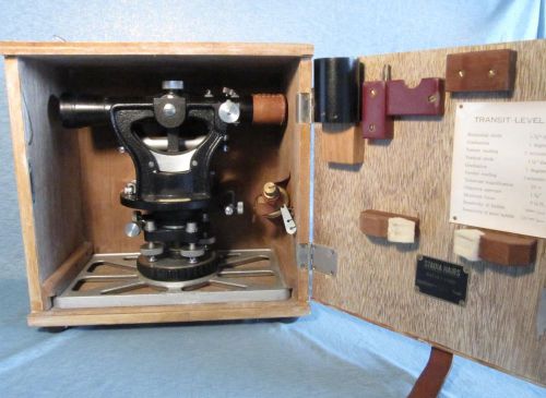 VINTAGE LEITZ MODEL 200 STADIA HAIRS SURVEYORS TRANSIT  IN ORIGINAL WOOD BOX