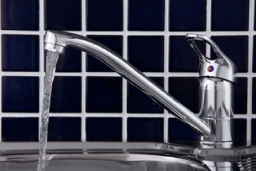 LINSOL BANJO HIGH QUALITY  BASIN LAUNDRY / KITCHEN MIXER TAP FAUCET