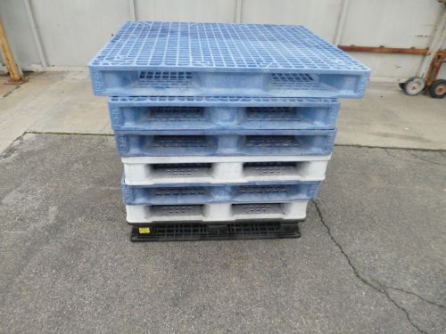 Assorted sanitary one piece plastic pallets 40&#034; x 48&#034;  ( 7pcs ) for sale