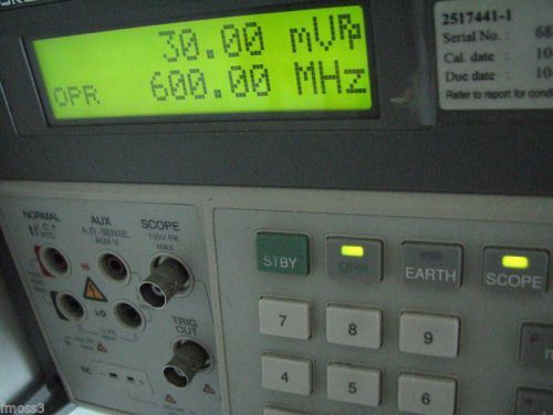 FLUKE 5500A CALIBRATOR