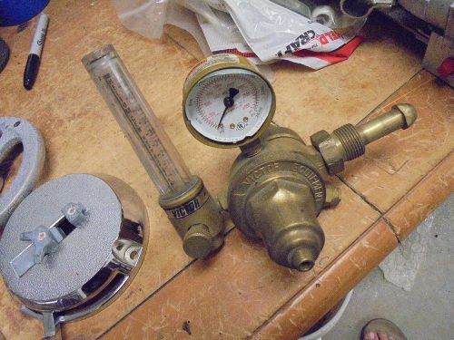 Victor Argon gas regulator used model HVTS2535