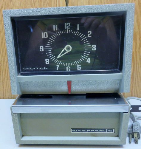 Vintage cincinnati time clock with key model #10011ss running but needs repairs for sale