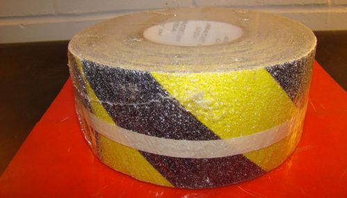 Wooster, Antislip Tape, 3&#034; x 60&#039; Per Roll, Blk/Ylw Adhesive,YBS.0360R /KK1/ RL