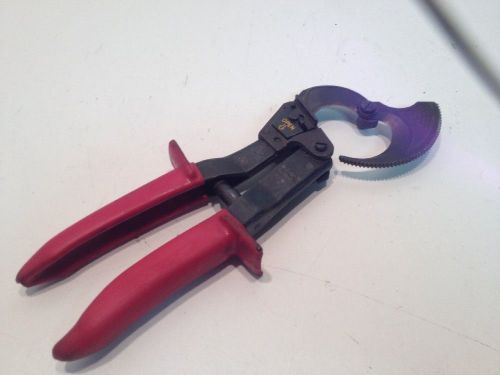 Burndy rcc600 ratcheting cable cutter for aluminum &amp; copper wire up to 1 1/2&#034; for sale