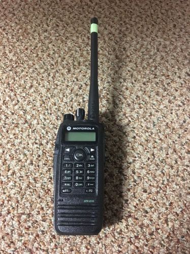 Vhf motorola xpr6550 two way radio. for sale