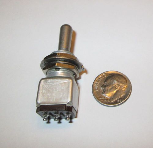 MICRO SWITCH/HONEYWELL MIL-SPEC  TOGGLE SWITCH  SPDT (ON)-OFF-(ON)  REFURB.