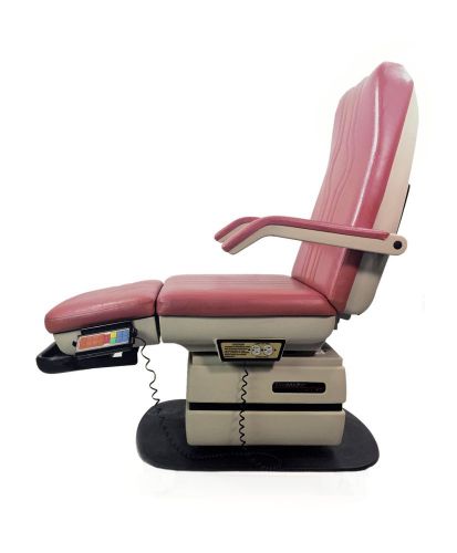 MIDMARK 416 POWER PODIATRY EXAMINATION CHAIR SN: BN002136