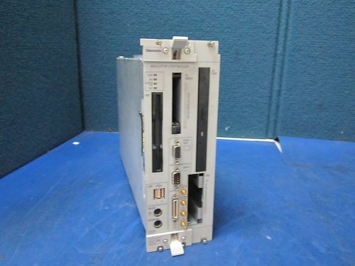 Tektronix TLA 700 Benchtop Controller 039-0048-02