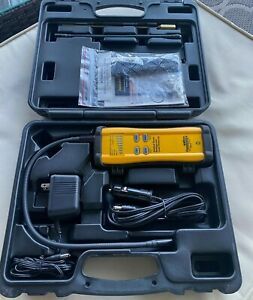 VERY CLEAN Fieldpiece SRL8 Heated Diode Refrigerant Leak Detector