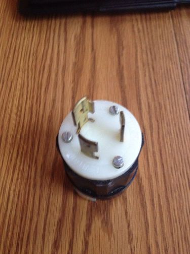 Leviton 2621 2 Pole 3 Wire Locking Plug