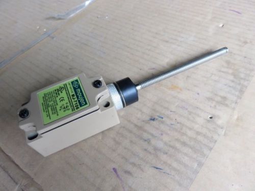 NEW MOUJEN MJ-7106 LIMIT SWITCH NIB