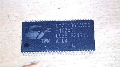 CY7C1061AV33-10ZXC  3.3V 16MBIT 1M BY 16 10NS 54TSOP-II (6 PER)