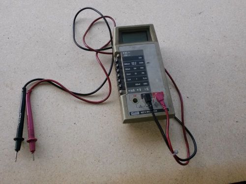 FLUKE 8022B MULTIMETER ( with leads )