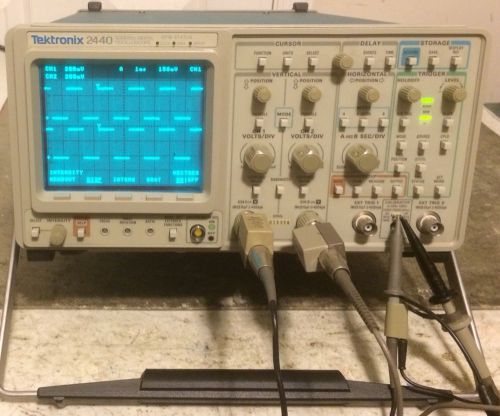 Tektronix 2440 Dual Trace 500MS/s 300 MHz BW Digital Oscilloscope &amp; 2 Probes