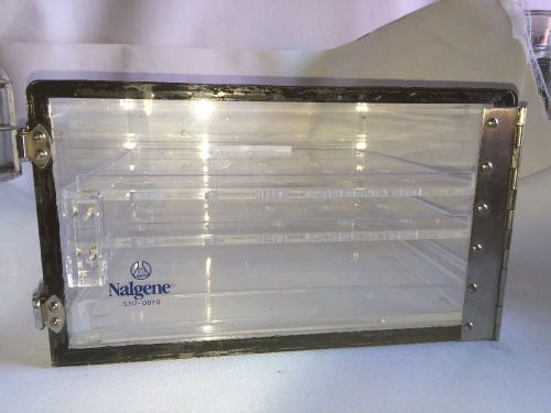 Nalgene 5317-0070 12x12x7 Acrylic Desiccator Cabinet w/ 2 Shelves And 1 Tray