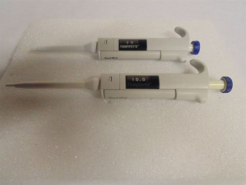 LOT OF 2 LABSYSTEMS THERMO FINNPIPETTE 4501 SERIES FIXED 10uL 50uL (C7-5-206)