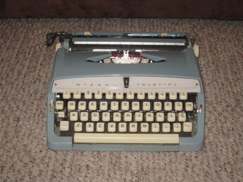 Vintage 1960&#039;s Brother Blue Wizard Truetype Portable Manual Typewriter