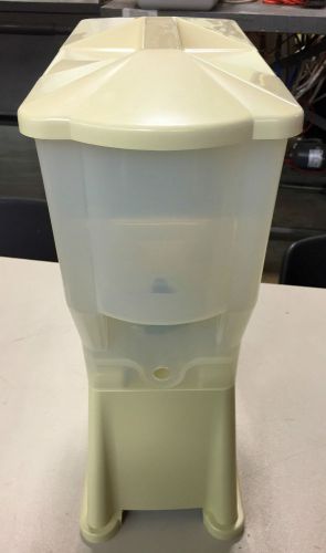 Brand New Tablecraft Slimline Beverage 3 gal Container/Dispenser