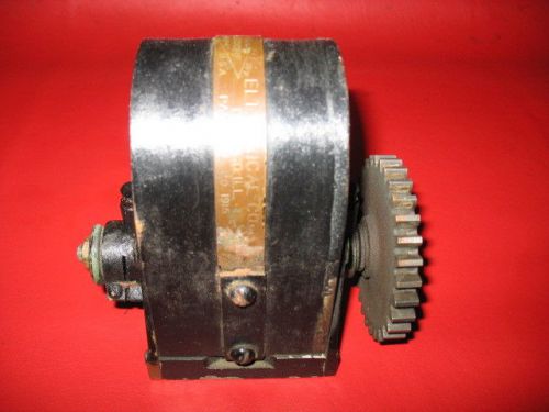 Hit Miss Gas Engine  Splitdorf Model 30 Magneto