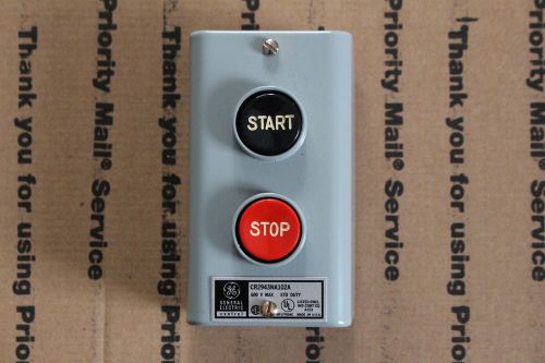 (H8) 1 NIB GENERAL ELECTRIC CR2943NA102A PUSH BUTTON STATION ENCLOSURE