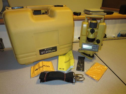 Topcon DT-209 9&#034; Optical Digital Theodolite w Carrying Case &amp; Accessories DT-200