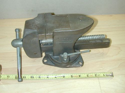 vintage bench top anvil mechanics vise w/ pipe jaws Wards Deluxe w/ swivel base